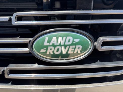Used 2026 Land Rover Range Rover Long Wheelbase SE AWD/4WD image 9