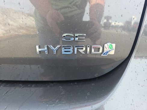 Used 2017 Ford C-MAX SE image 8