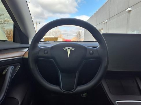 Used 2022 Tesla Model 3 Performance image 11