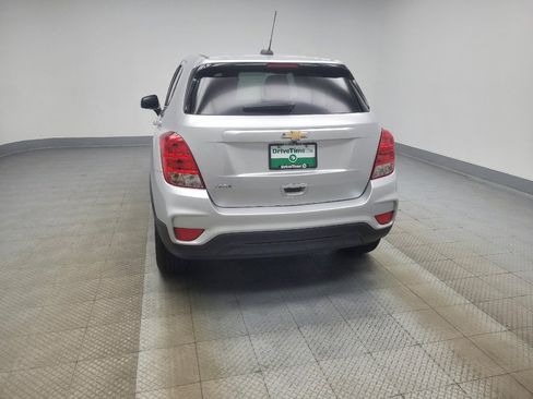 Used 2020 Chevrolet Trax LS w/ Tint and Cruise Package FWD image 6