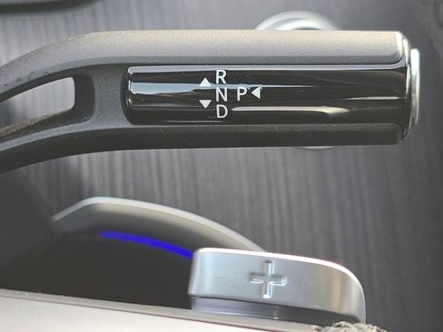 Used 2025 Mercedes-Benz C 300 4MATIC Sedan image 34