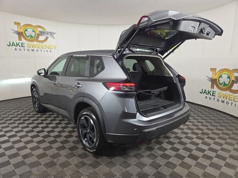 Used 2024 Nissan Rogue SV image 29