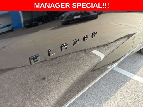 Used 2023 Chevrolet Blazer Premier w/ Driver Confidence II Package FWD image 10