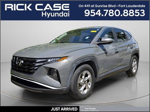 Used 2024 Hyundai Tucson SE image 1