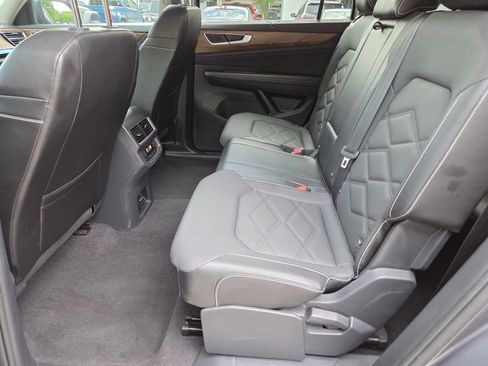 Used 2024 Volkswagen Atlas SE FWD image 20