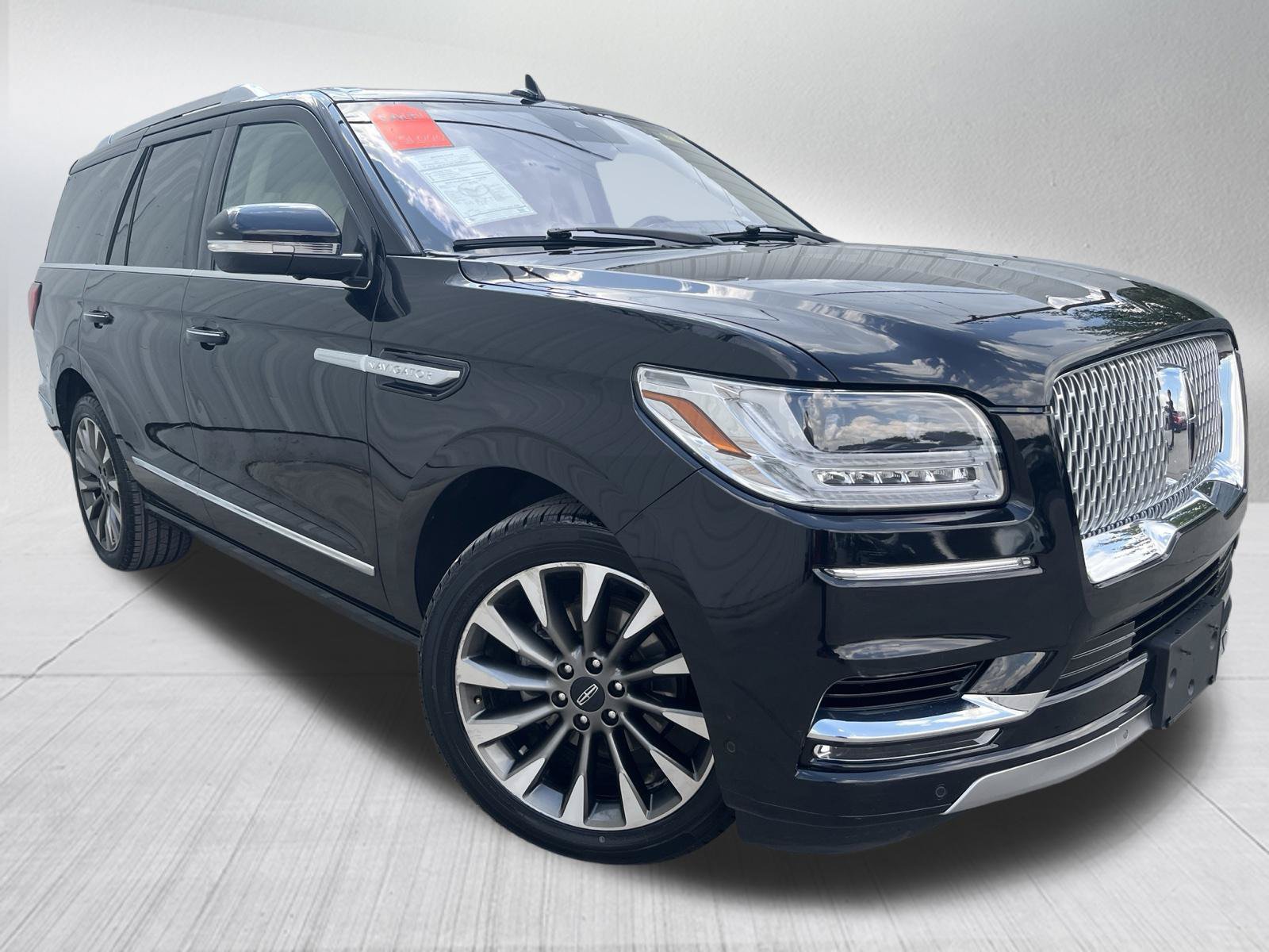Used 2020 Lincoln Navigator Reserve w/ Equipment Group 201A Reserve AWD/4WD image 3