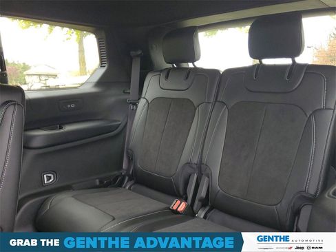 New 2025 Jeep Grand Cherokee L Altitude image 25