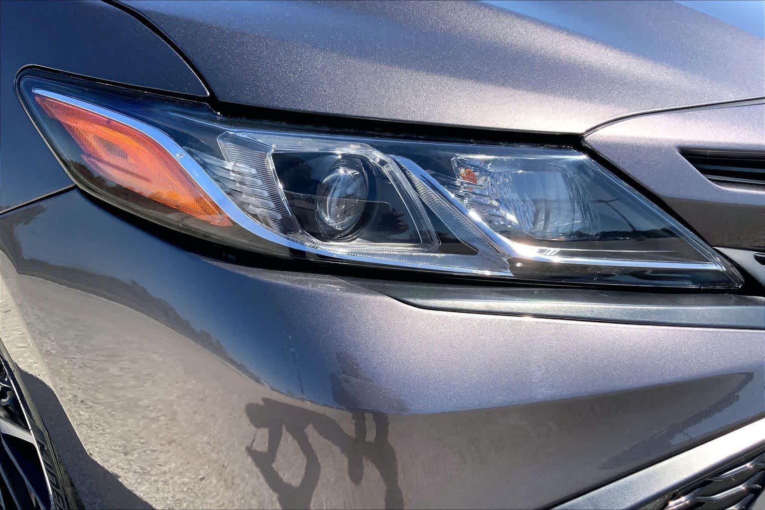 Used 2023 Toyota Camry SE w/ Convenience Package FWD image 27