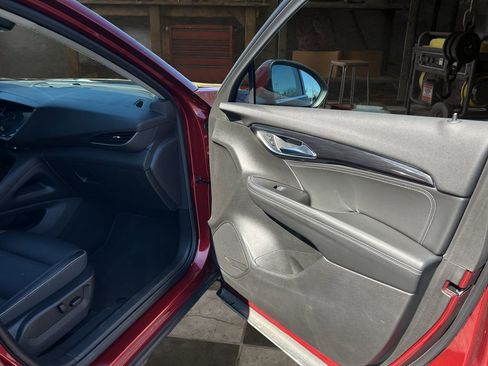 Certified 2023 Buick Envision Essence FWD image 17