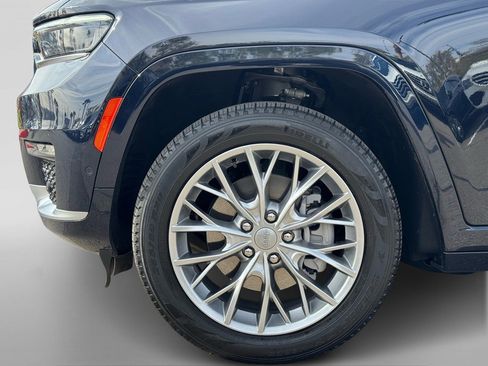 Used 2023 Jeep Grand Cherokee L Summit w/ Advanced Protech Group IV image 10