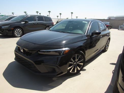 Used 2023 Honda Civic EX-L image 1