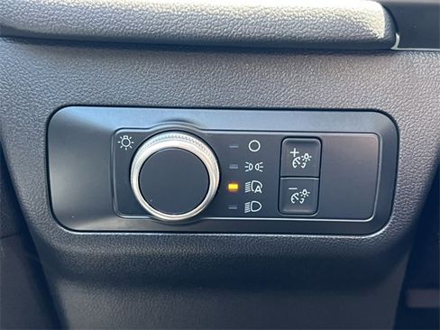 Used 2022 Ford Escape SE image 16