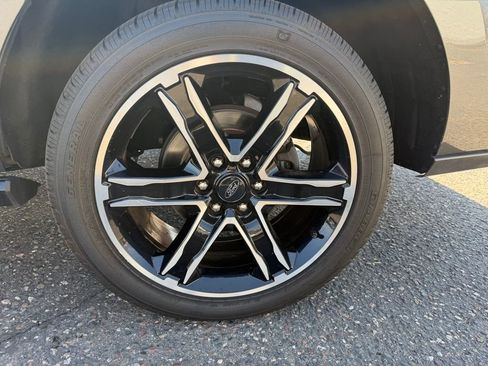 Used 2021 Ford Expedition Max Limited AWD/4WD image 22