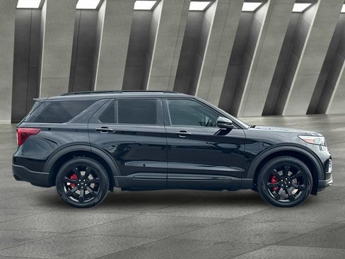 Certified 2024 Ford Explorer ST w/ Equipment Group 401A AWD/4WD image 2