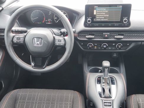 Certified 2025 Honda HR-V Sport image 30