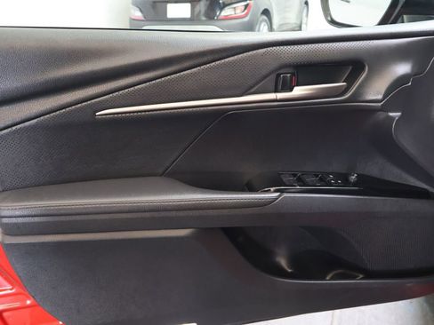 Used 2025 Toyota Camry XSE FWD image 16