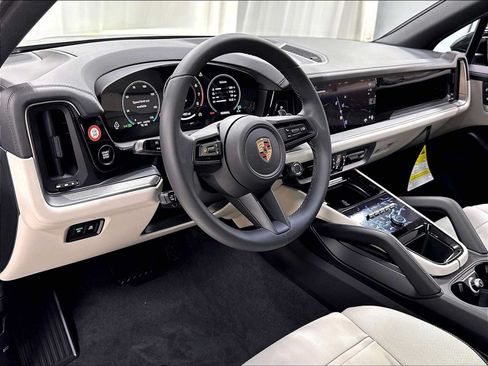 New 2026 Porsche Cayenne AWD/4WD image 4