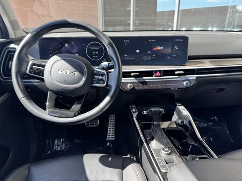 Used 2024 Kia Sorento SX image 16