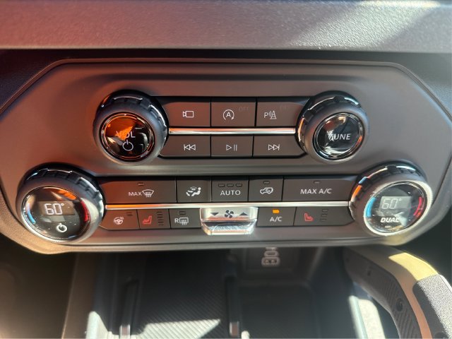 New 2026 Ford Bronco Badlands AWD/4WD image 28