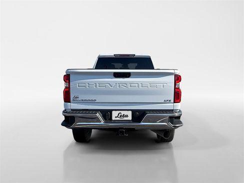 Used 2024 Chevrolet Silverado 2500 LTZ image 5