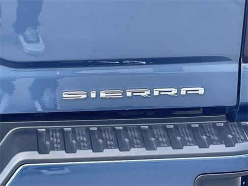 Used 2024 GMC Sierra 2500 Denali w/ Denali Reserve Package image 8