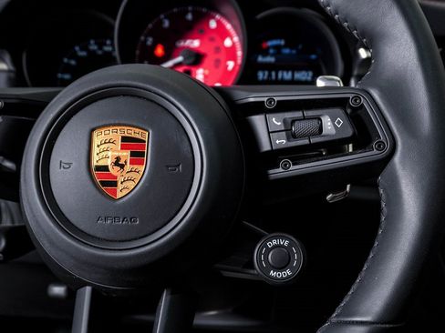 Certified 2022 Porsche Macan GTS image 19
