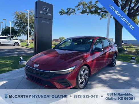 Certified 2025 Hyundai Elantra Sport image 1