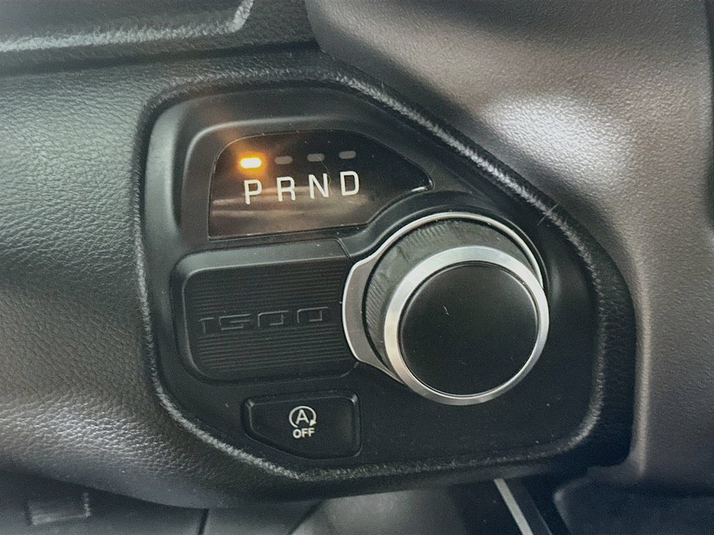 Used 2021 RAM 1500 Big Horn RWD image 32