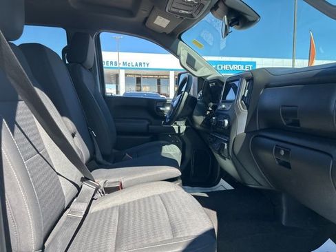 Used 2024 Chevrolet Silverado 2500 Custom w/ Custom Convenience Package image 32