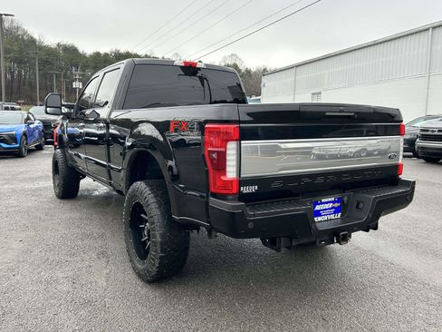 Used 2017 Ford F250 Platinum w/ Platinum Ultimate Package image 5