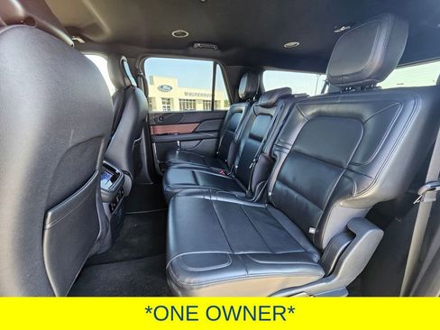 Used 2024 Lincoln Navigator L 4WD image 6