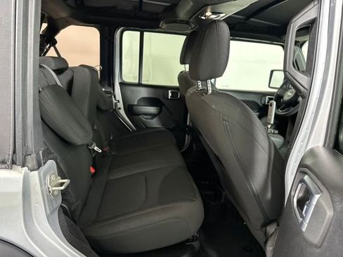 Used 2023 Jeep Wrangler Unlimited image 27