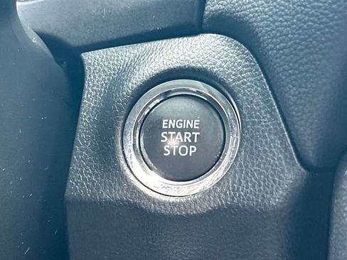 Certified 2022 Toyota RAV4 XLE w/ Convenience Package AWD/4WD image 51