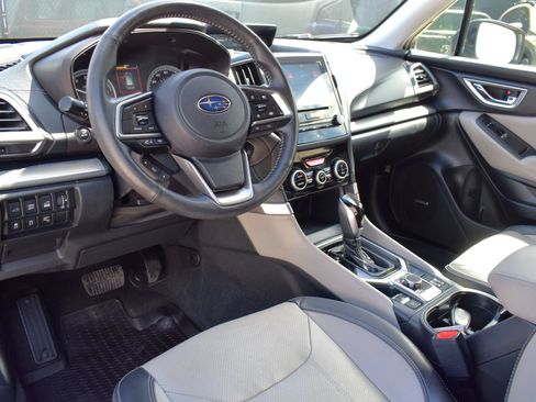 Used 2020 Subaru Forester Limited AWD/4WD image 3