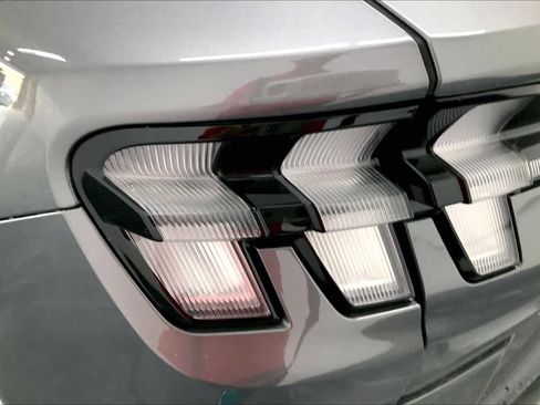 Used 2023 Ford Mustang Mach-E Premium image 23