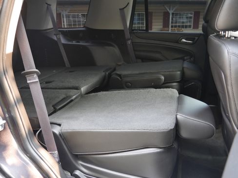 Used 2015 GMC Yukon SLT AWD/4WD image 30