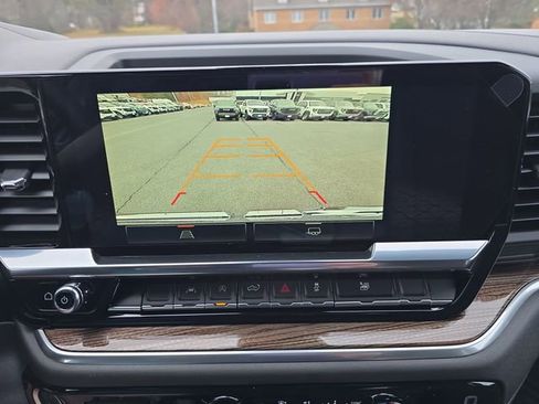 New 2026 GMC Sierra 1500 Elevation image 14