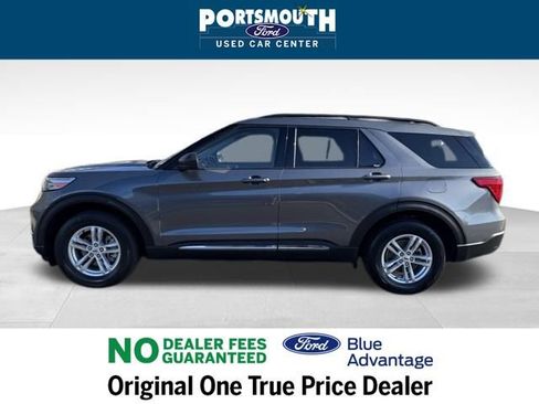 Used 2022 Ford Explorer XLT w/ Equipment Group 202A image 2