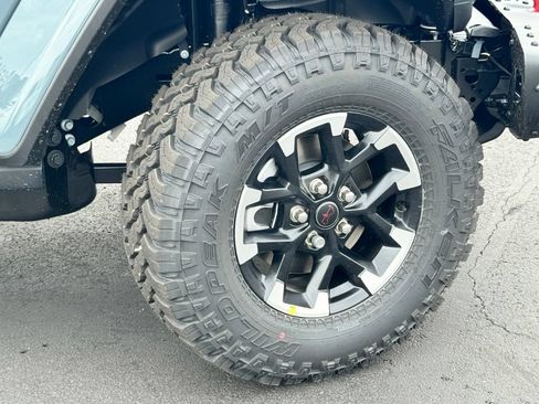 New 2026 Jeep Gladiator Rubicon AWD/4WD image 10
