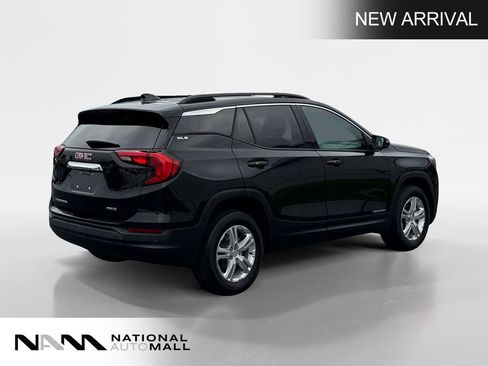 Used 2020 GMC Terrain SLE w/ Driver Convenience Package AWD/4WD image 5