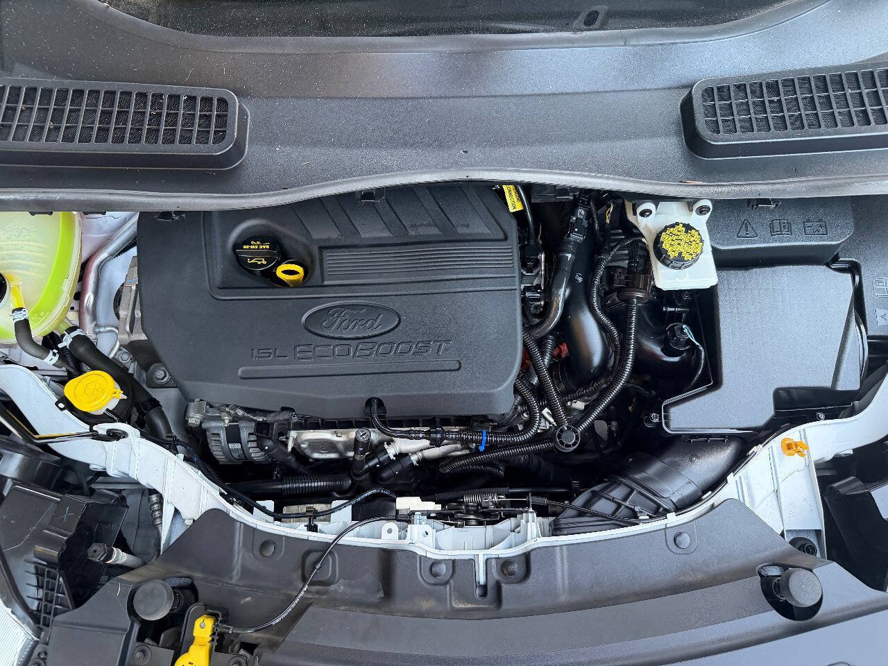Used 2017 Ford Escape SE AWD/4WD image 37