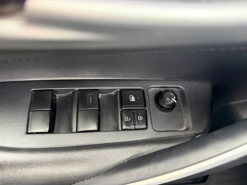 Used 2020 Toyota Corolla SE FWD image 22