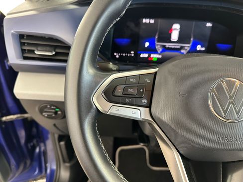 Used 2022 Volkswagen Taos SE image 16