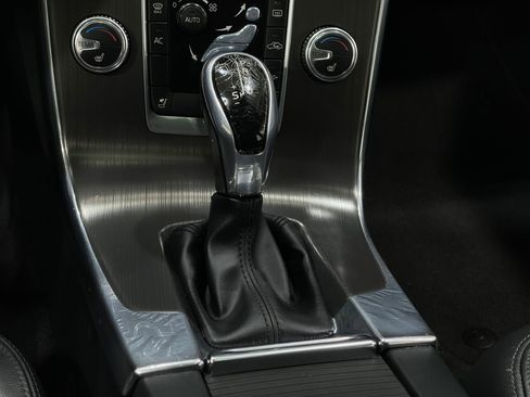 Used 2016 Volvo V60 T5 Premier image 28