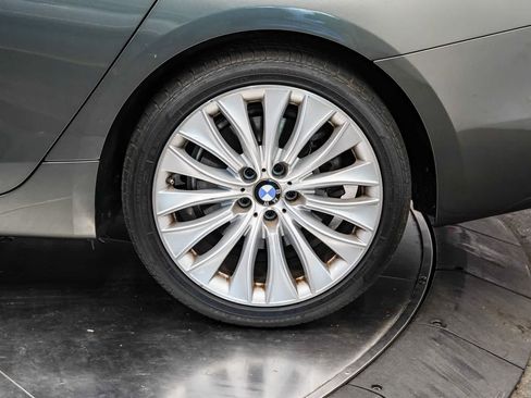 Used 2017 BMW 535i Gran Turismo RWD image 10