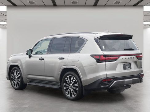 Certified 2025 Lexus LX 700h Luxury w/ Appearance Package AWD/4WD image 4