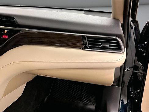 Used 2019 Toyota Camry LE FWD image 25