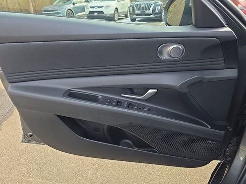 New 2026 Hyundai Elantra Limited FWD image 35