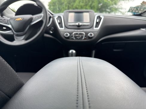 Used 2018 Chevrolet Malibu LT FWD image 57