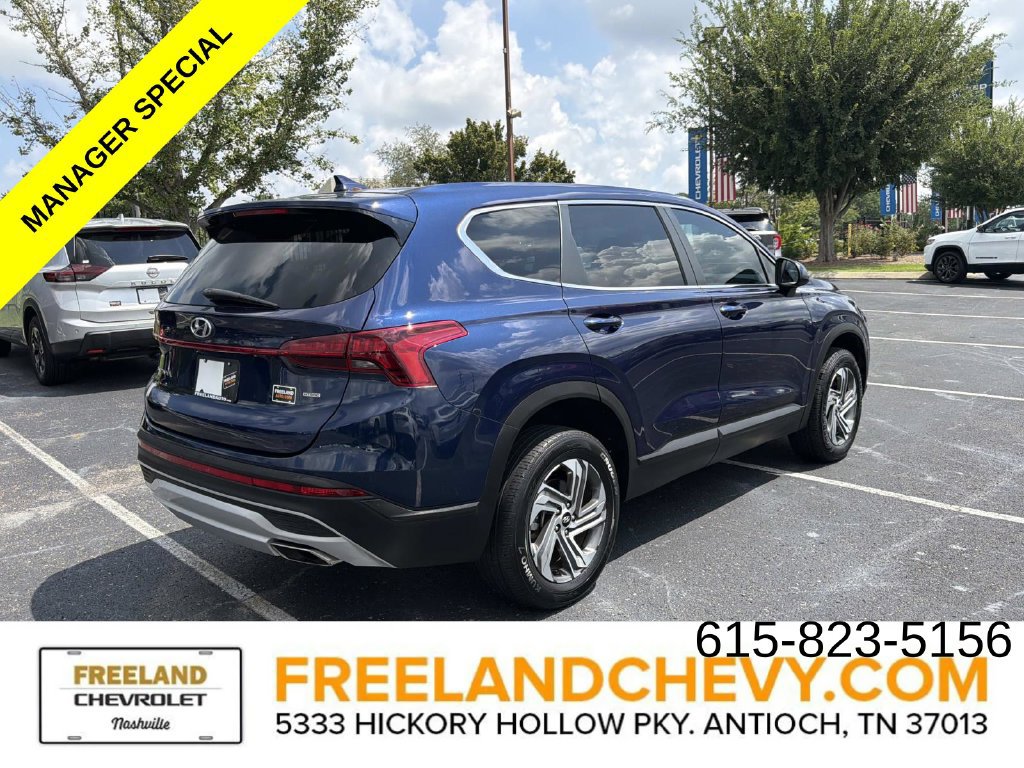 Used 2023 Hyundai Santa Fe SE AWD/4WD image 3
